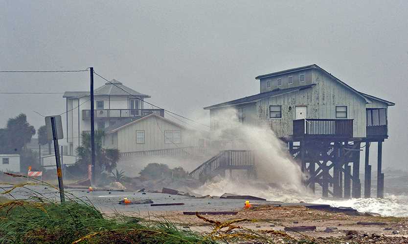 Hurricane Michael hits the Florida coast